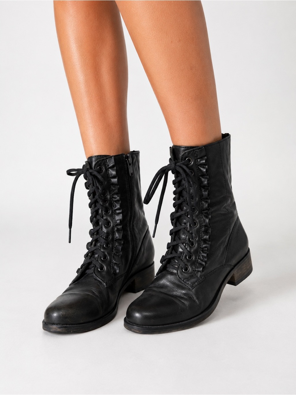 Betsey Johnson Black Lace-Up Victorian Ruffle Leather Combat Boots woman 8.5
